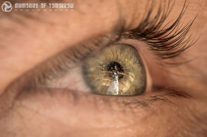 This Photographer Has an Artistic Take on Wedding Photos