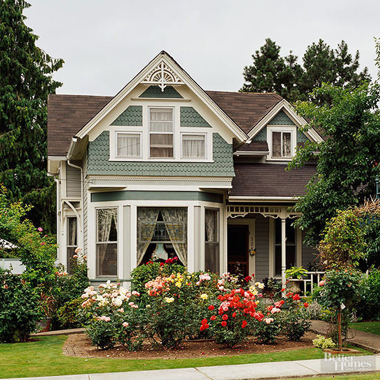 Charming Victorian-Style Homes Features and Ideas