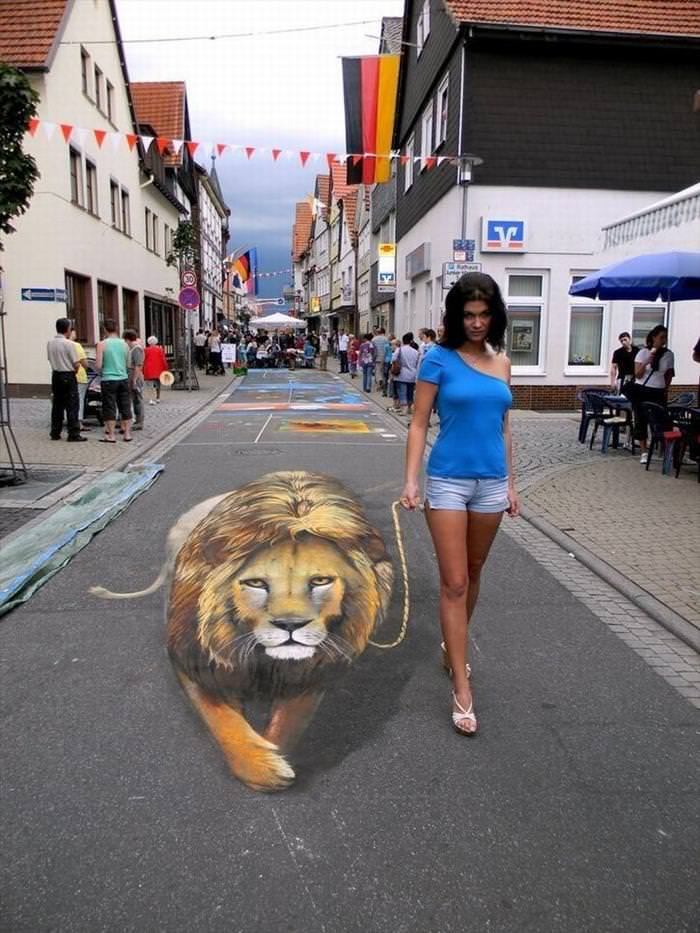 Remarkable 3D Sidewalk Paintings Look Too Real