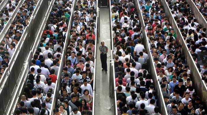 Different Rush Hours Around The World Contrast Each Other Greatly...