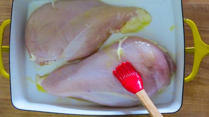 A Great Recipe For Juicy, Moist Chicken Breasts
