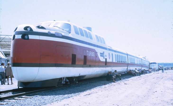 10 of the Most Amazing Trains Ever Built