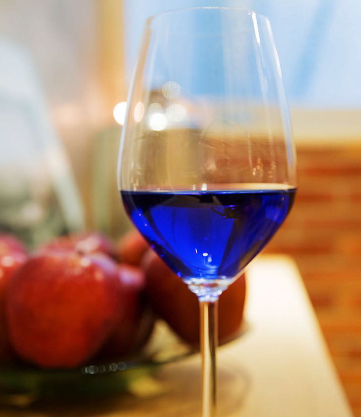 Spanish Company Begins Producing Blue Wine