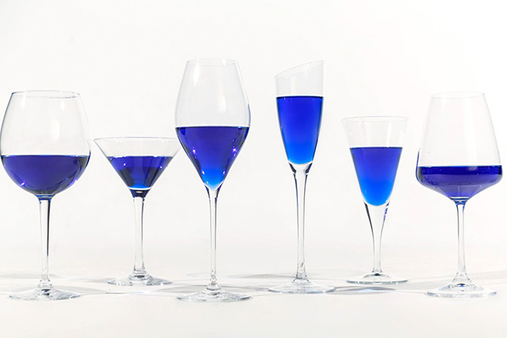 Spanish Company Begins Producing Blue Wine