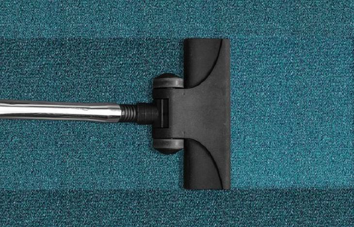 Cleaning carpet guide