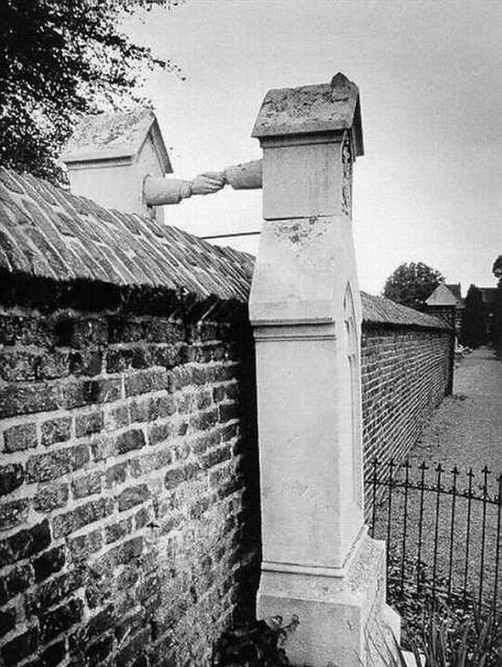 catholic, protestant, couple, graves