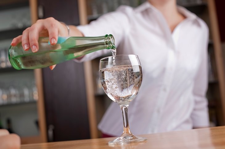 Important to Know: Is Sparkling Water Good or Bad for You?