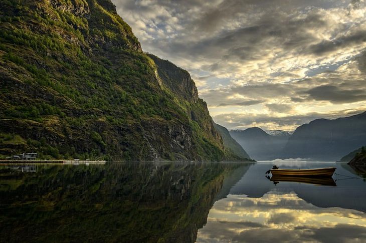 reflejos agua Noruega