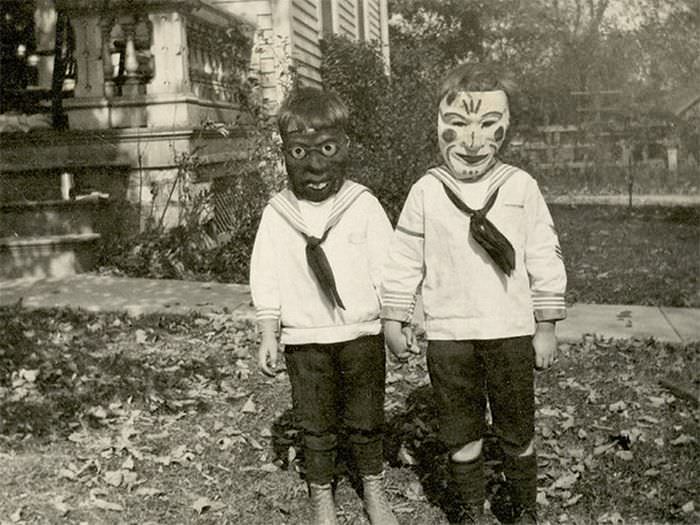 Scary Vintage Halloween Costumes