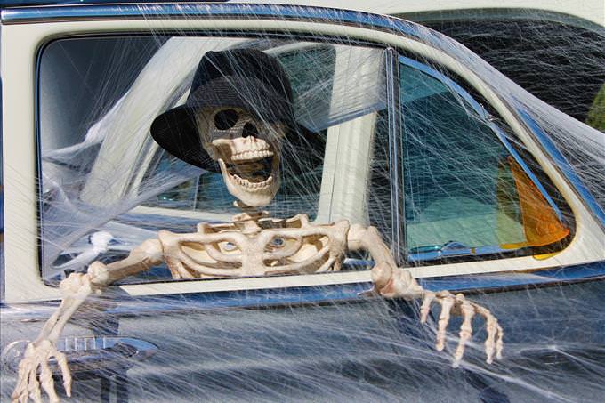 skeleton in car