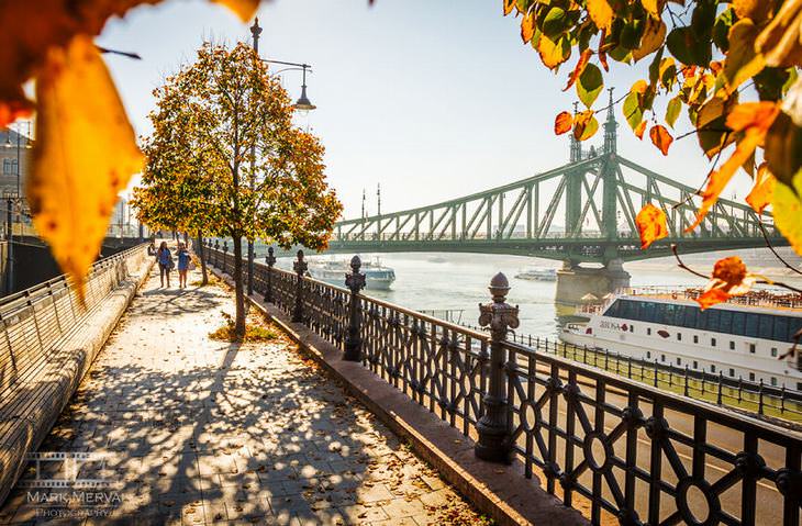 budapest photos in fall