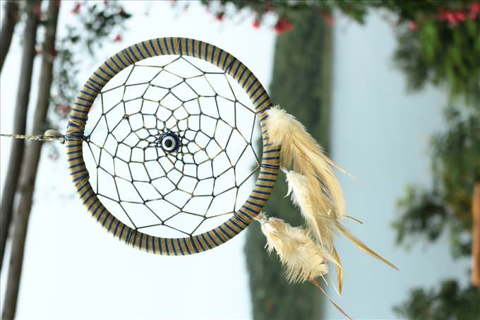 dreamcatcher blowing in the wind