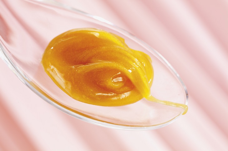 Is Manuka Honey Really a Superfood? All is Revealed Here!