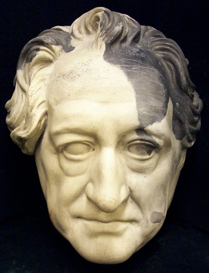 14 Death Masks of Famous People