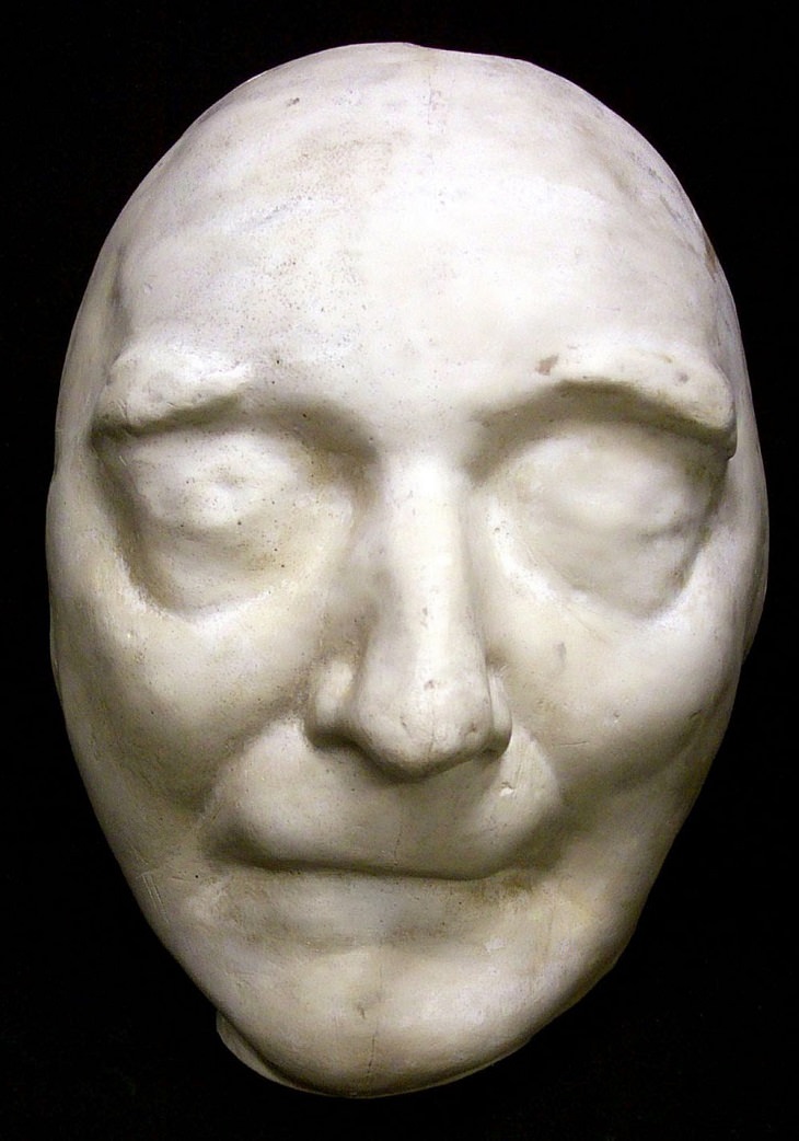 14 Death Masks of Famous People