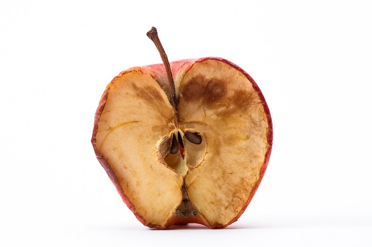 GMO Apples to Be Available Soon