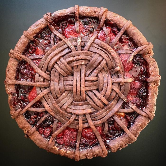 Lauren Ko's Stunning Decorative Pies