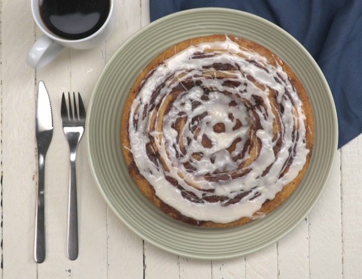 Recipe - Cinnamon - Roll - Cake 