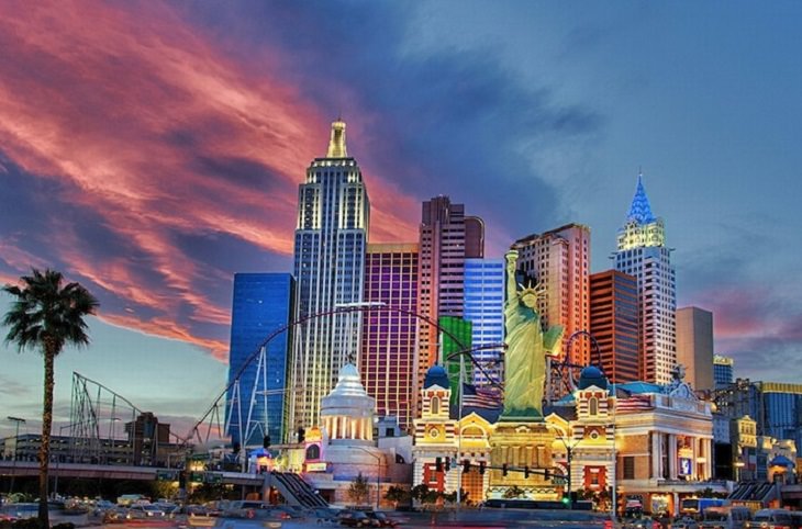 places to visit in las vegas off the strip