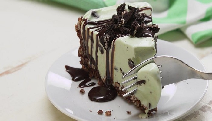 Recipe: Mint Chip Ice Cream Pie