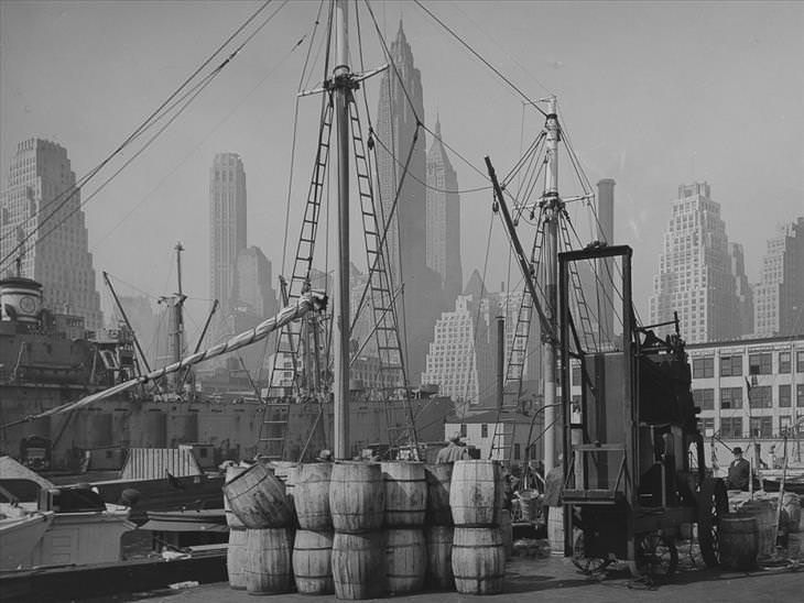 Postwar Photos of New York City