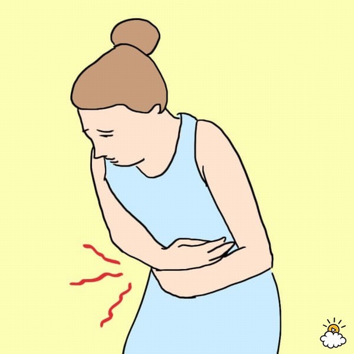 woman with a stomach ache - drinking ice cold water good or bad