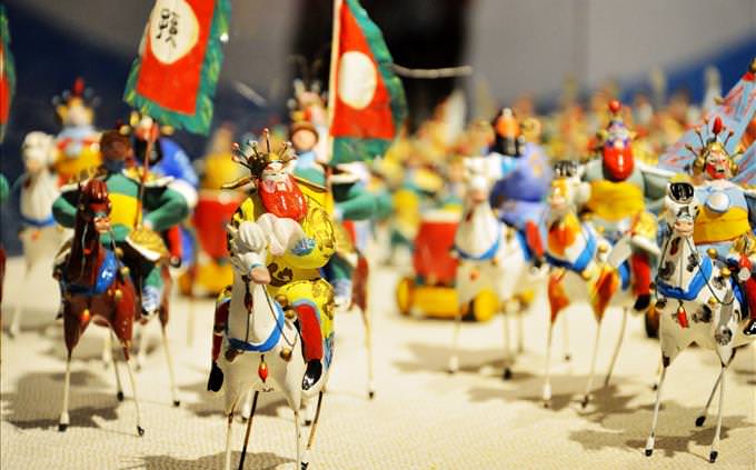toy Chinese soldiers