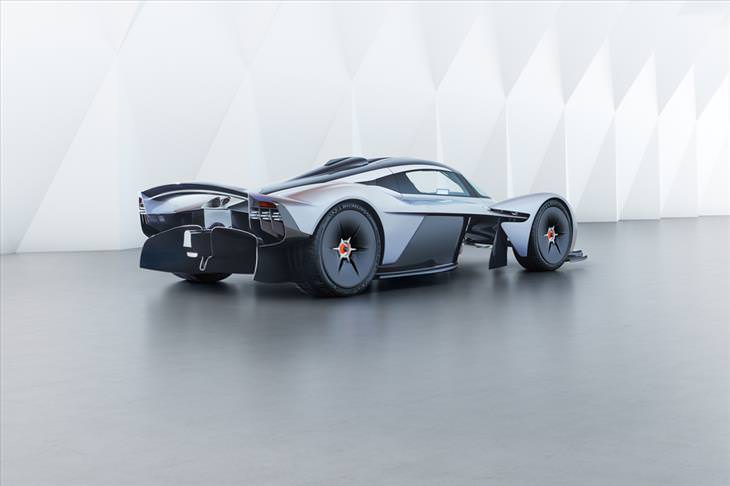 aston-martin-valkyrie