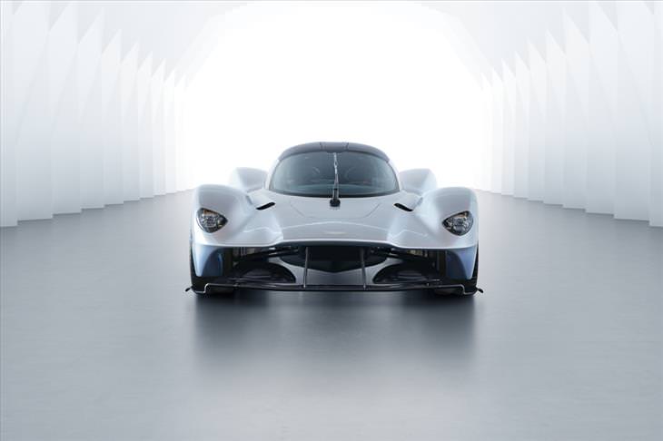 aston-martin-valkyrie