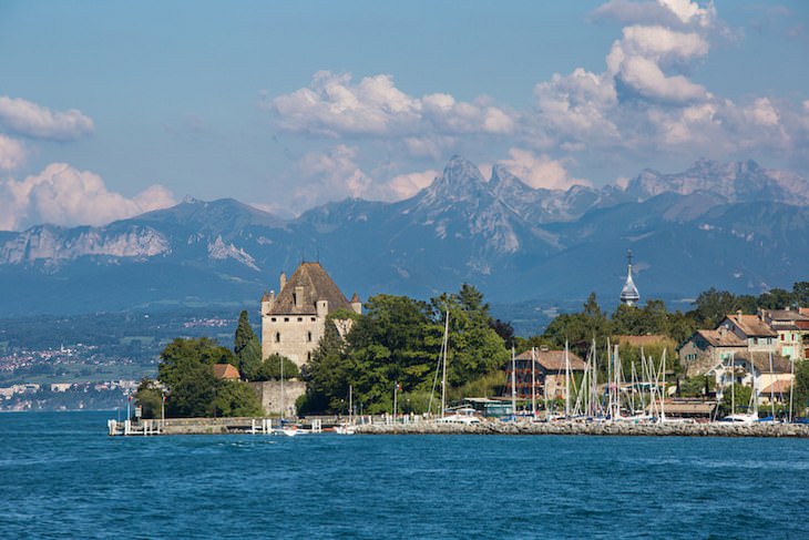 The 10 Most Stunning French Lakes