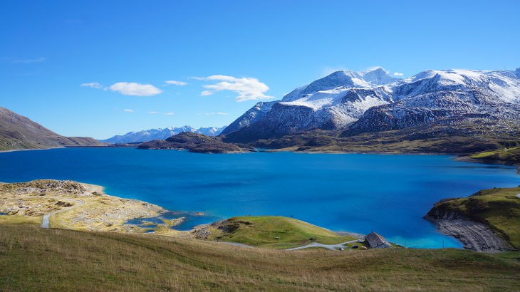 The 10 Most Stunning French Lakes