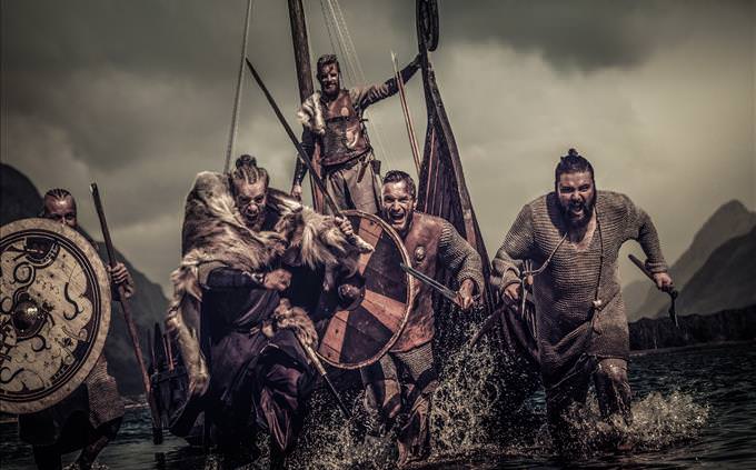 viking fighters charging