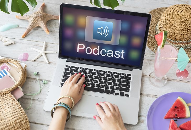 10 Best Podcasts Available Right Now