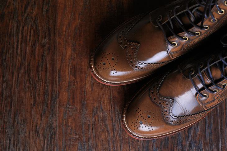 8 Ways to Stop Squeaking Shoes