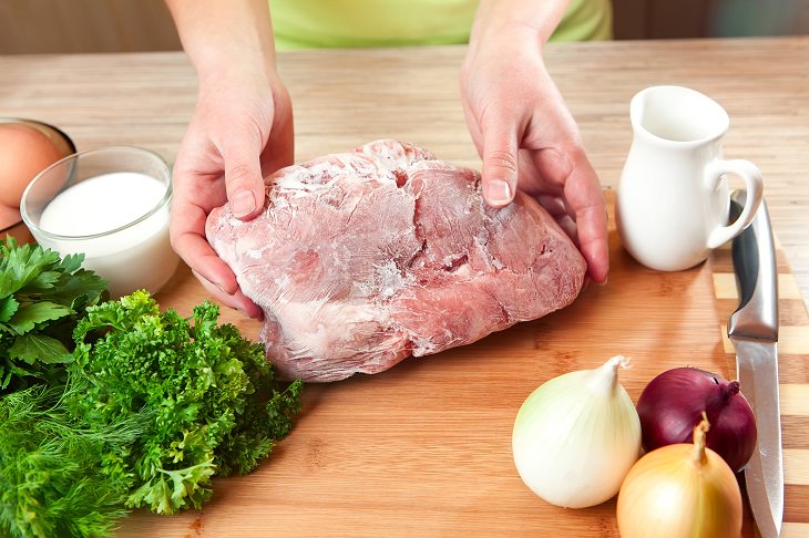 Defrosting Meat Mistakes 