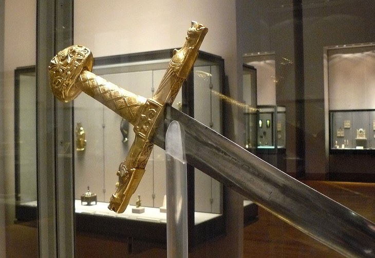 Famous Sword