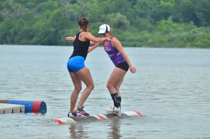 unusual sports - Log Rolling