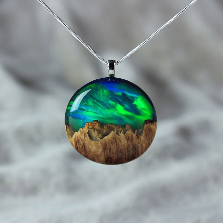 Jewelry Made from Wood and Resin