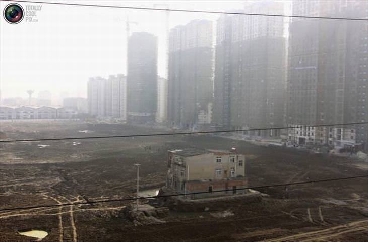 Chinese "Nail Homes" Are a Bizarre Phenomenon
