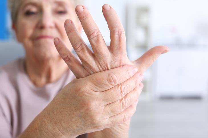 These 7 Exercises Will Strengthen Your Hands & Reduce Pain