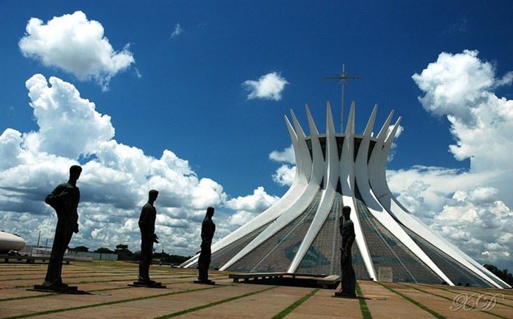 Strange Buildings: Cathedral of Brasilia, Brazil
