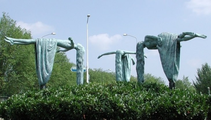 Amazing Statues