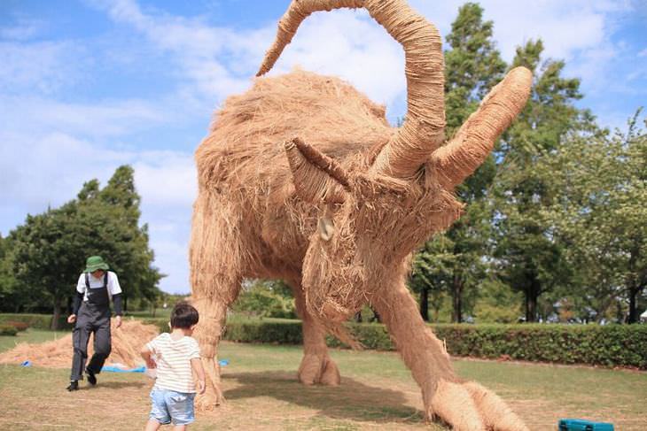 rice straw art