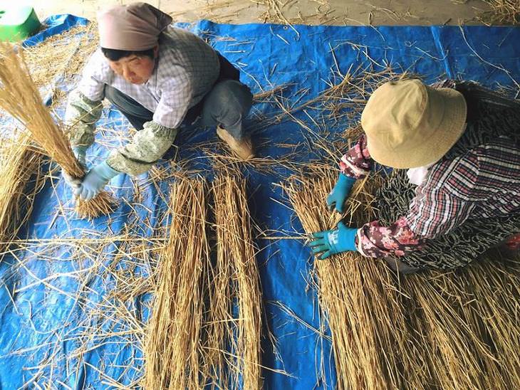 rice straw art