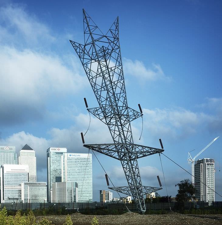 Alex Chinneck