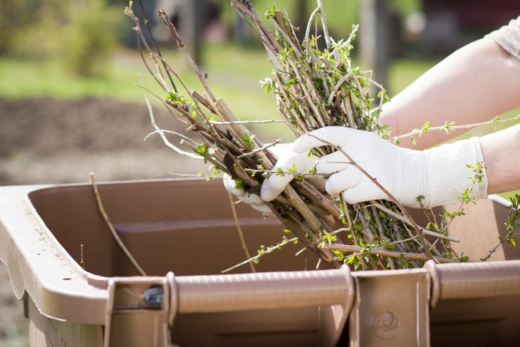 Decluttering Tips for the Home Composting