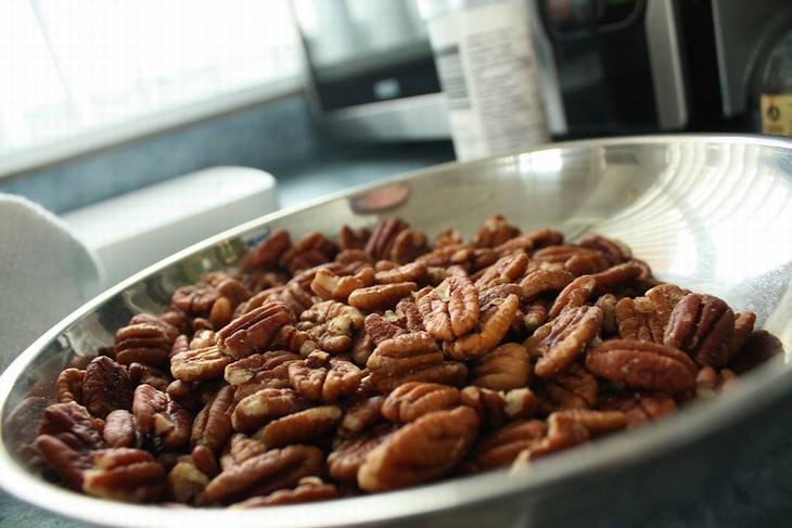 The 10 Healthiest Nuts Pecan