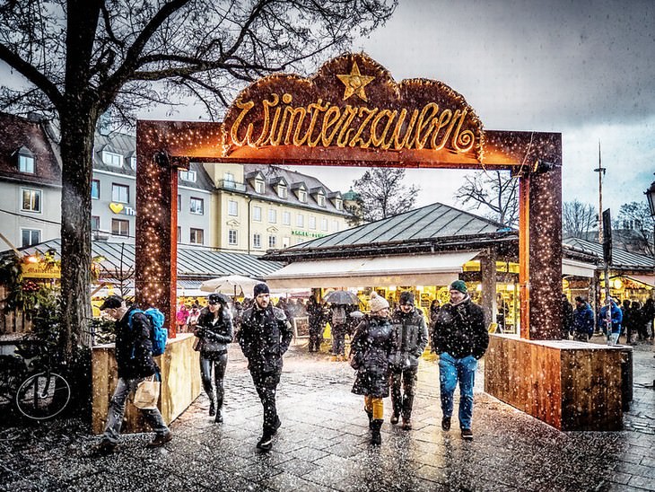 tourist attractions in munich Marienplatz christmas market