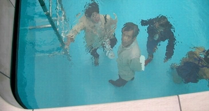 optical illusions Leandro Erlich pool illusion