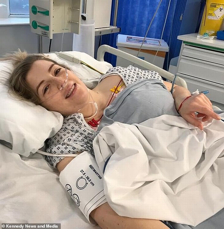 Natalie Kunicki stroke after cracking her neck in the hospital